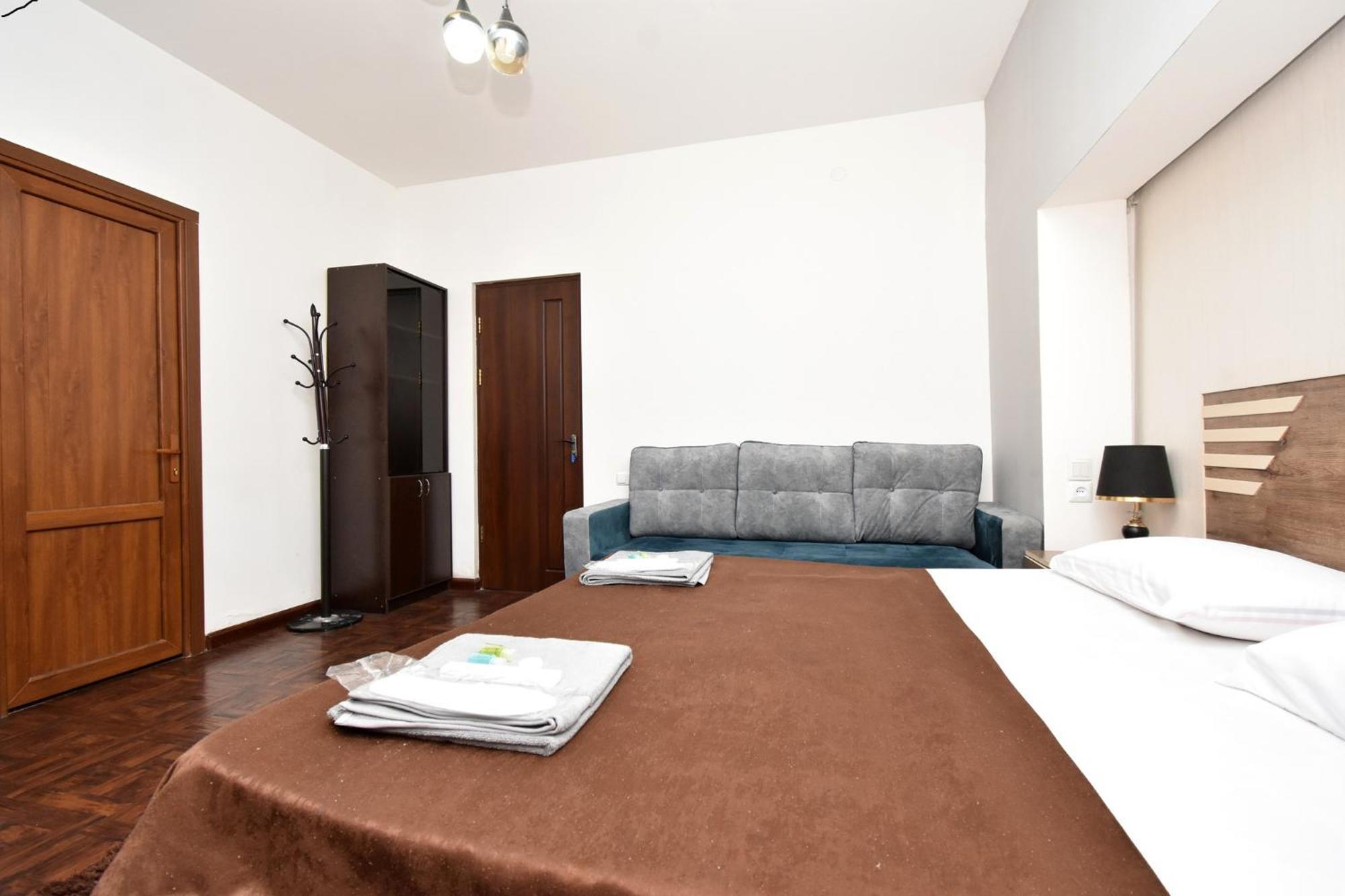 A&S Hotel Erivan Exterior foto